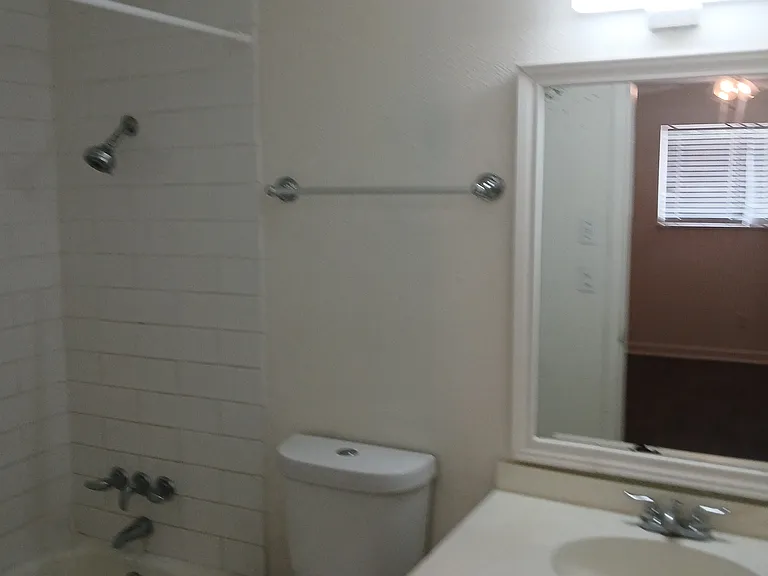240 Indiana Ave — Photo 19