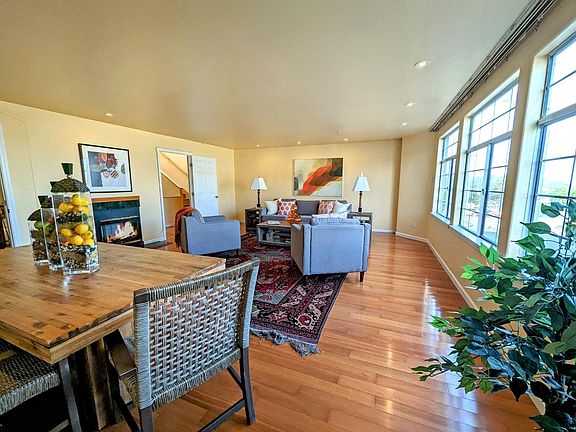 5th image of 231 Los Olivos Ave