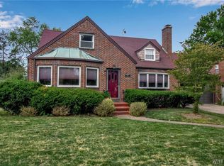 555 Roycroft Blvd, Cheektowaga, NY 14225