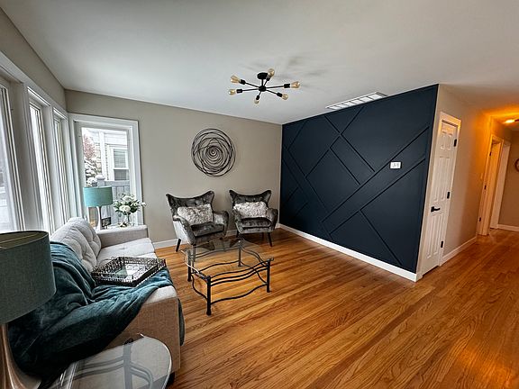 2nd image of 5527 N Lotus Ave