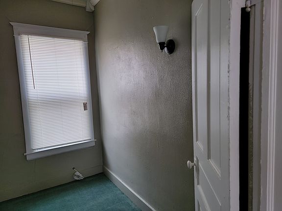 4th image of 306 Bissell Ave #2