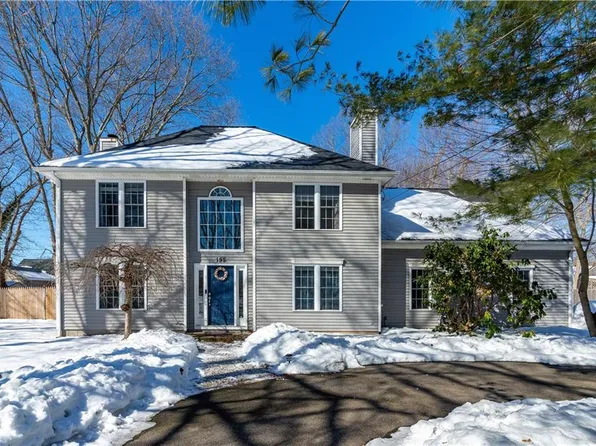 195 Oakland Beach Ave, Warwick, RI 02889