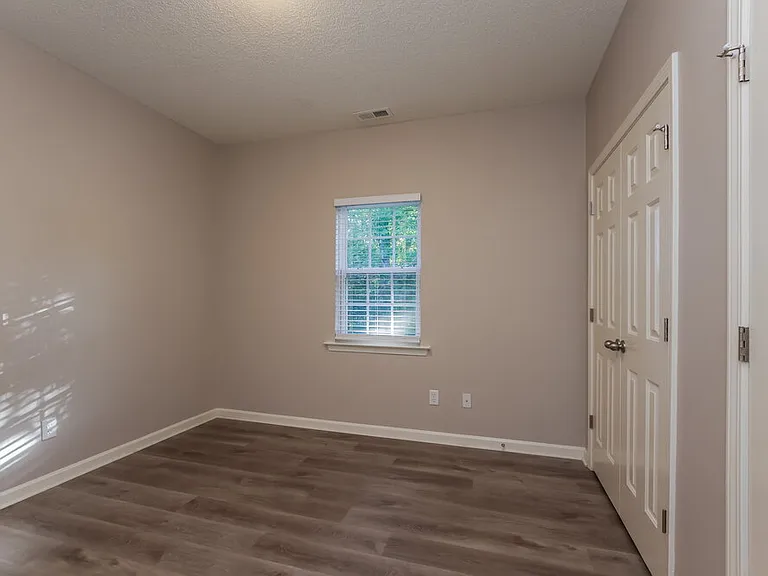 4020 River Falls Dr — Photo 15