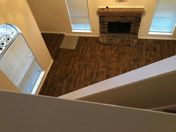 3rd image of 2332 Browning Dr
