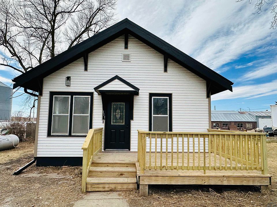 1st image of 111 Summit St