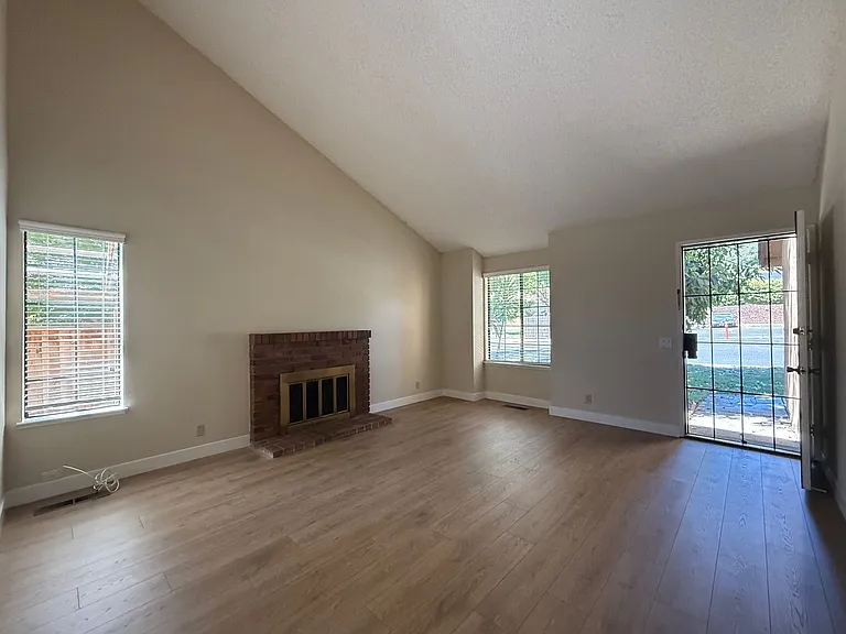 535 Bayview Park Dr — Photo 7