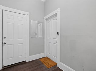 1419 Barnard St #B, Savannah, GA 31401