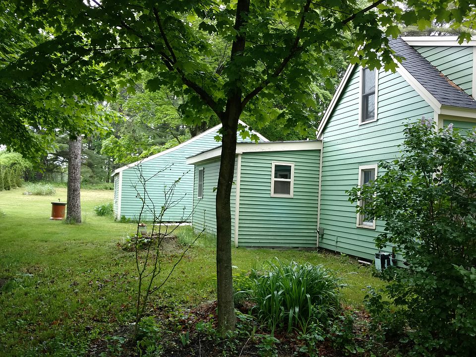 2nd image of 26 Kendall Ln
