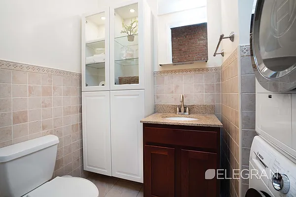 Rented by (Legacy) Elegran | media 23