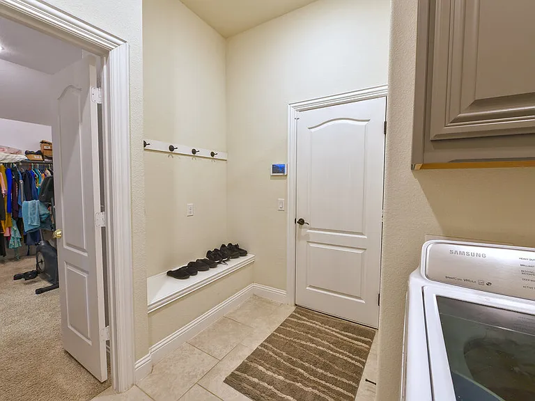 11100 Tanager Ln — Photo 27