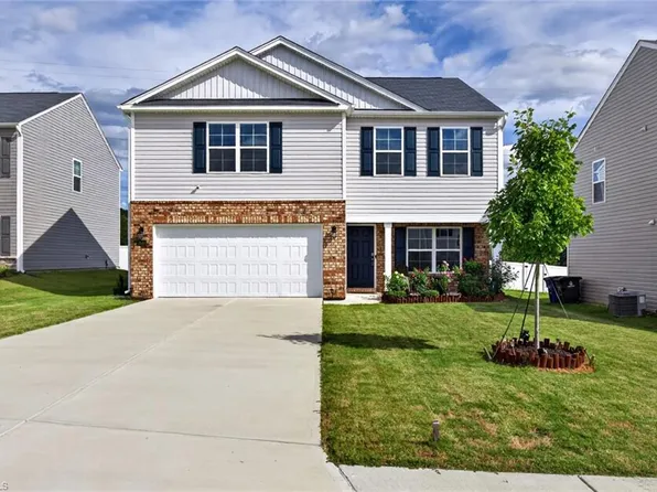 3549 Cash Dr, Winston Salem, NC 27107
