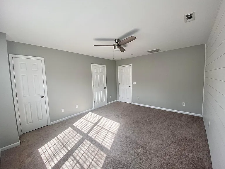 7038 Whittingham Dr — Photo 13