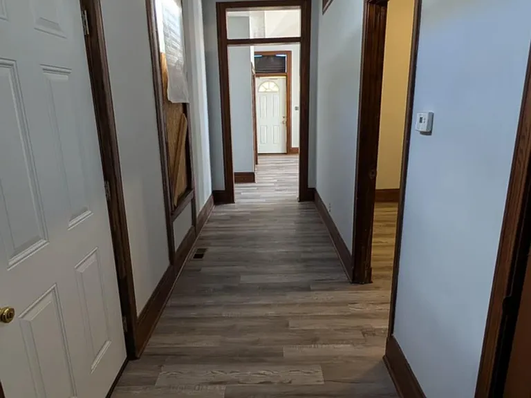 2533 Rowan St — Photo 10