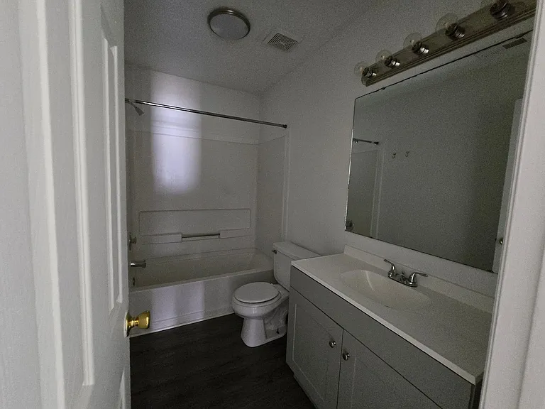 1521 Kara Ct — Photo 22