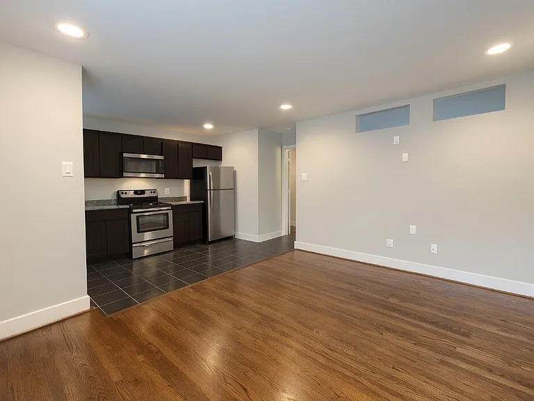 Jackson Apartments — Photo 7