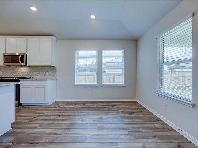 201 Fairmeadow Downs Dr — Photo 10