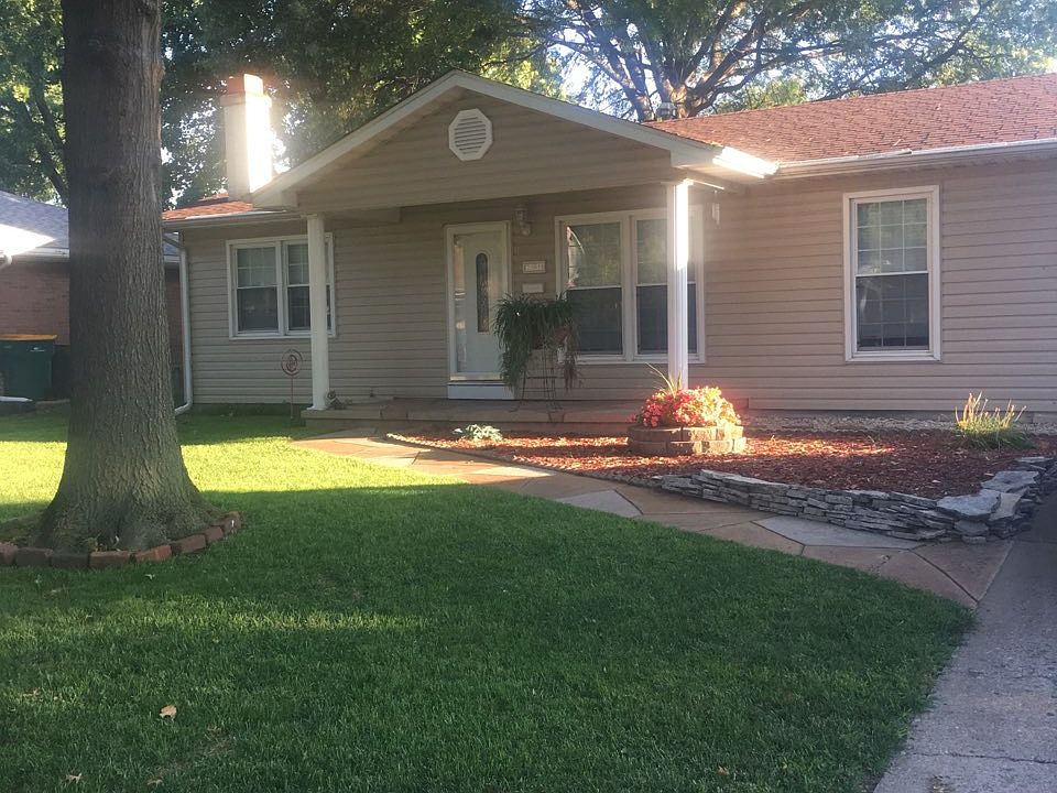 1st image of 2561 Ivy Ln