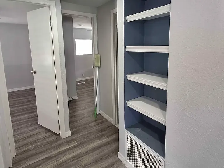 6120 Saragossa Ave — Photo 9