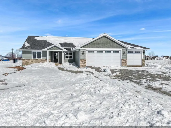 416 Lansdowne St, De Pere, WI 54115