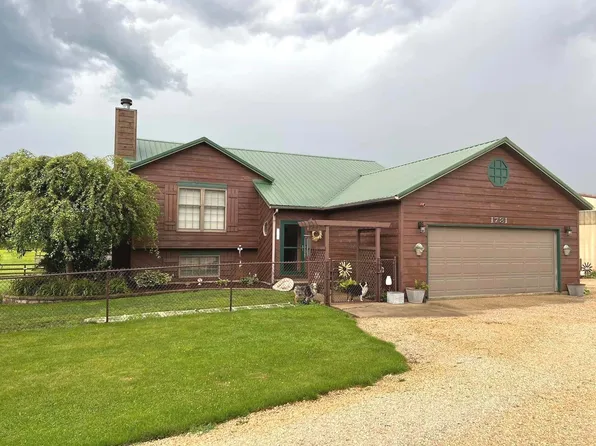 1781 Sink Hollow Rd, Dixon, IL 61021