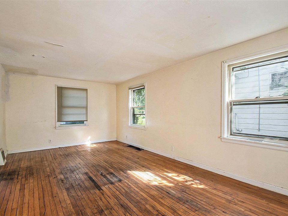 1614 Nash St, South Bend, IN 46613 Zillow