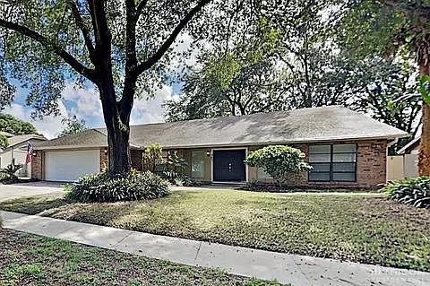 2nd image of 948 Yellow Rose Dr