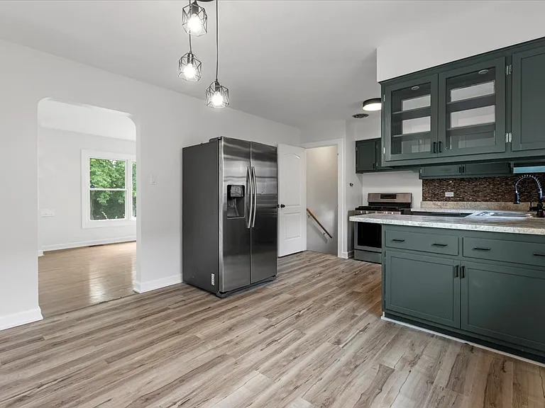 11358 S Rockwell St — Photo 6
