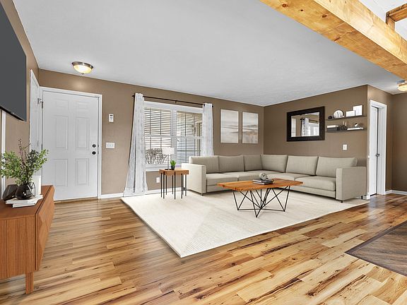 3rd image of 1133 Meadowsweet Ln