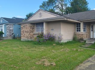 1835 Timberlane Estate Dr, Harvey, LA 70058