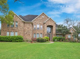2115 N Shadow Grove Ln, Richmond, TX 77406