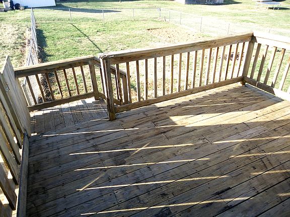3rd image of 407 Cobbler Dr