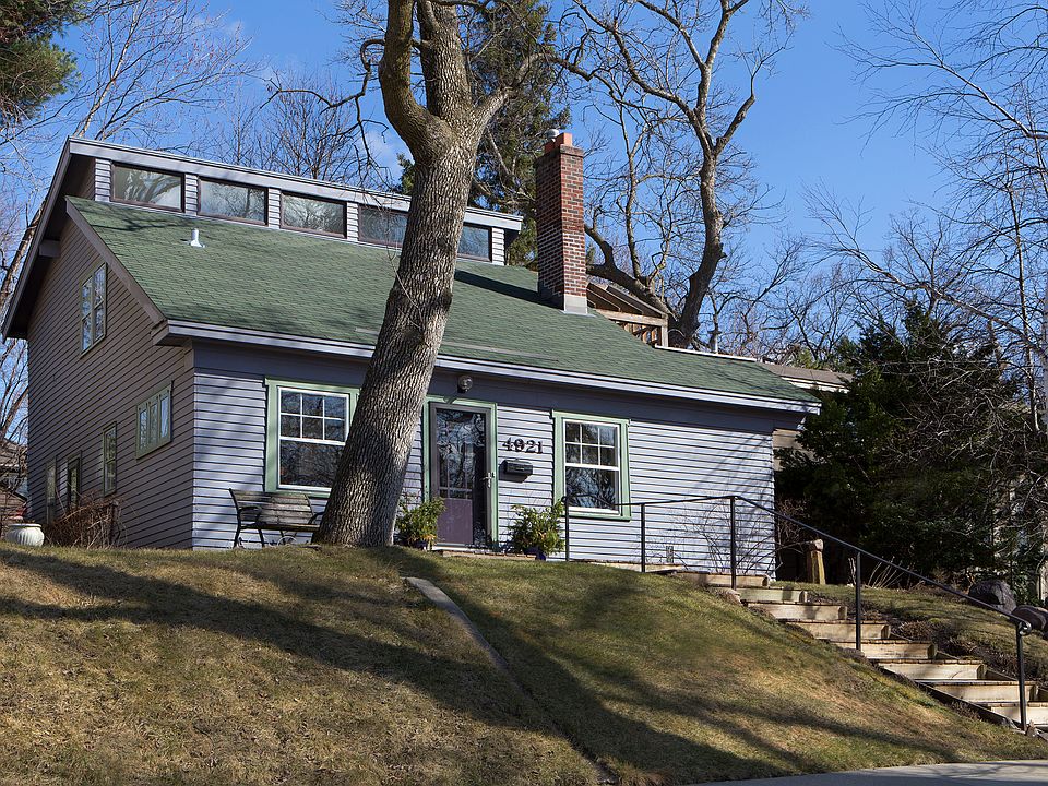 2nd image of 4921 Girard Ave S