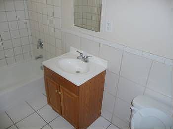 3rd image of 11467 Sherman Way APT 5