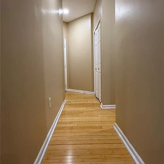 4831 Oak Path — Photo 2