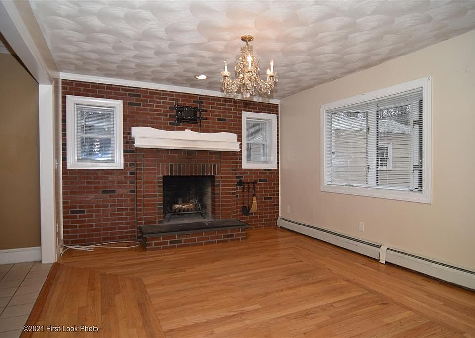 109 Hill Rd, Johnston, RI 02919 Zillow