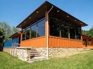 126 Big Foot Rd, Dilliner, PA 15327