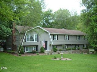 87 Redcoat Ln, Monroe, CT 06468