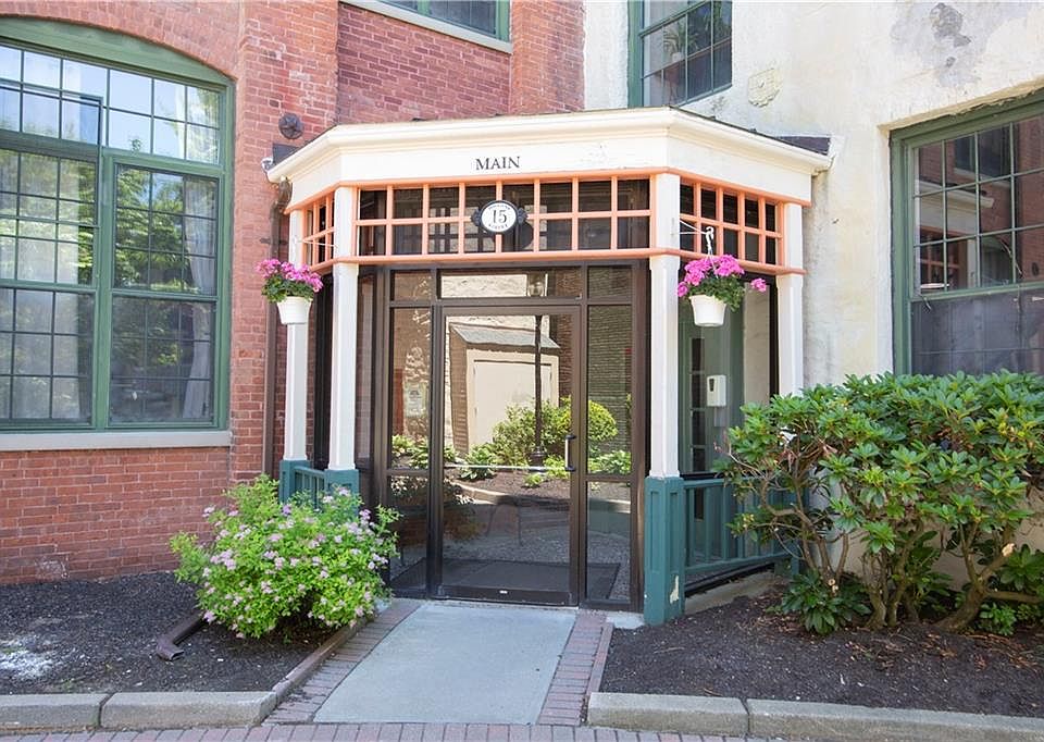 1st image of 15 Higgins St APT 113