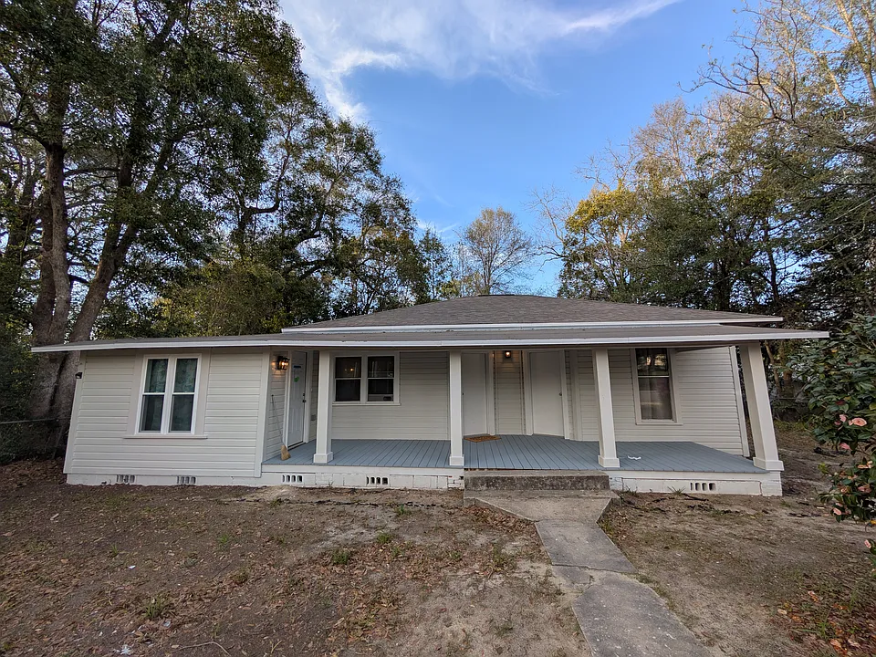 41 E Sloss Ave