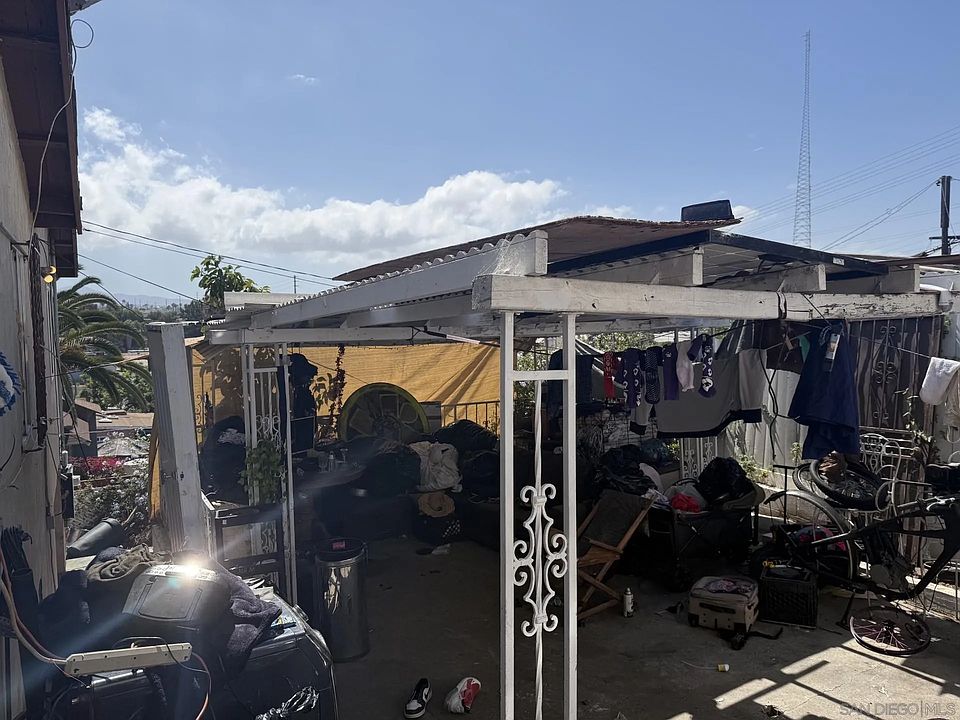 2nd image of 3243 Logan Ave