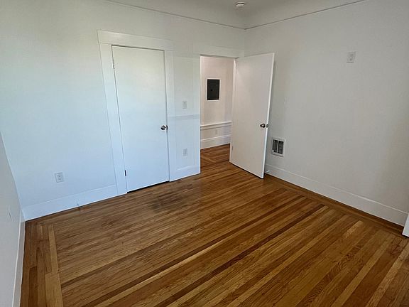 3rd image of 1352 11th Ave #2