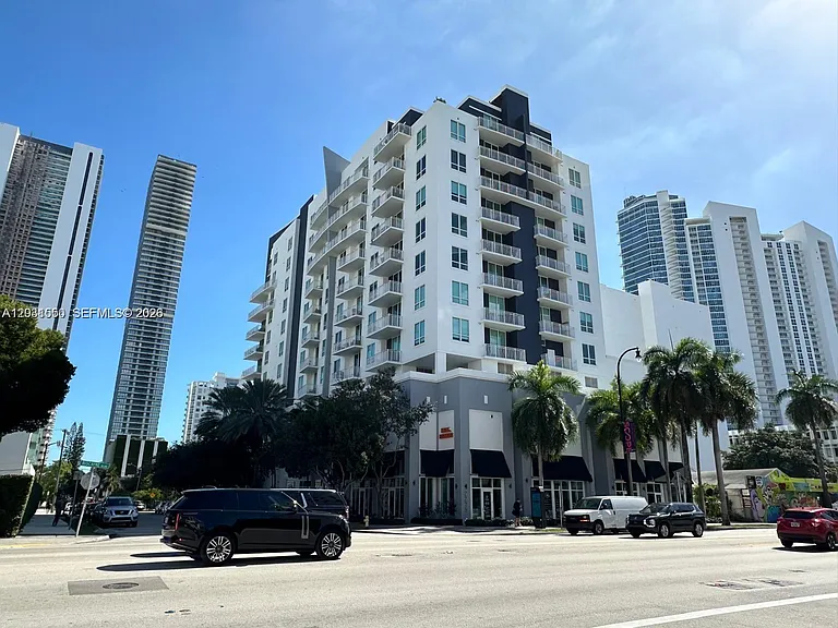 2275 Biscayne Blvd #Penthouse 103 — Photo 2