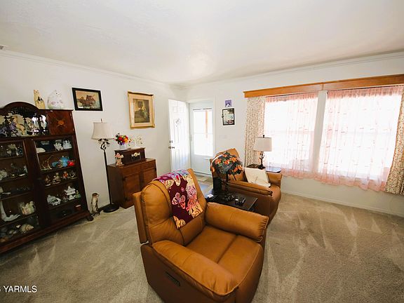 4th image of 802 N 40th Ave #85