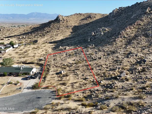 Joshua Grove Ave, Palmdale, CA 93591