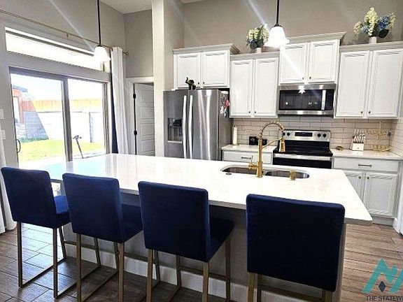 4th image of 803 Pima Dr