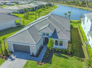 4521 Mondrian Ct, Sarasota, FL 34240