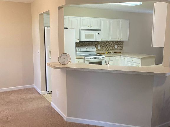 3rd image of 8436 Country View Ln