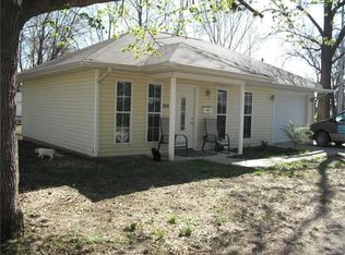 504 E 4th St, Montgomery City, MO 63361