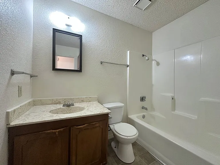 2312 Silverhill Dr — Photo 25