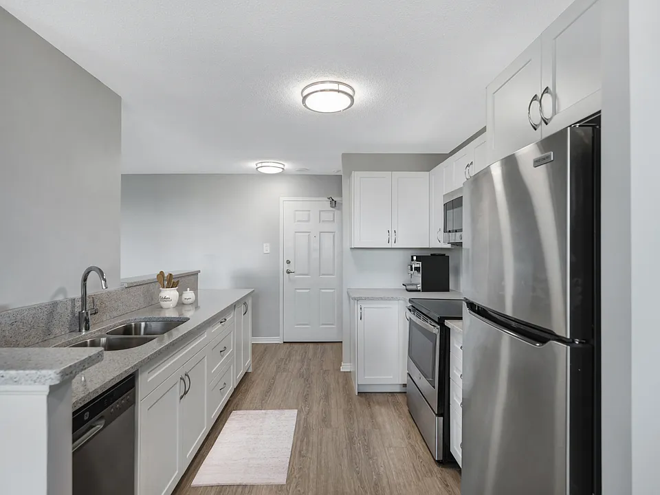 433 King St